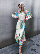 Load image into Gallery viewer, Oya Floral Print Button Front Split Hem Dress With Belt
