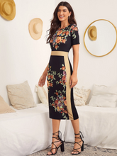 Load image into Gallery viewer, Oya Floral Print Fitted Dress
