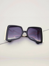 Load image into Gallery viewer, Lola Geo Design Sunglasses
