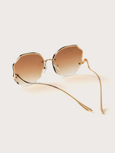 Load image into Gallery viewer, Lola Simple Rimless Sunglasses
