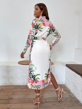 Load image into Gallery viewer, Oya Floral Print Button Front Split Hem Dress With Belt

