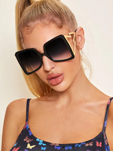 Load image into Gallery viewer, Lola Geo Design Sunglasses
