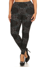 Load image into Gallery viewer, Plus Size Floral Medallion Pattern Printed Knit Legging With Elastic Waistband.
