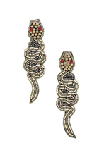 Load image into Gallery viewer, Snake Seed Bead Earring
