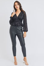 Load image into Gallery viewer, Long Sleeve V-Neck Sequin Top
